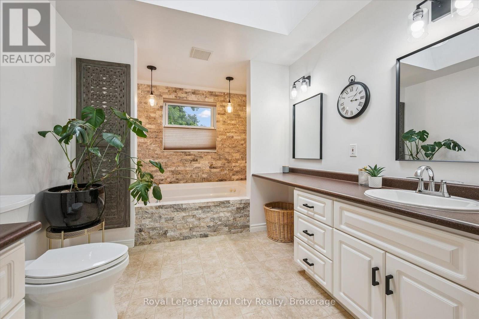 37 Brock Street, Kitchener, Ontario  N2M 1X2 - Photo 25 - X12491630