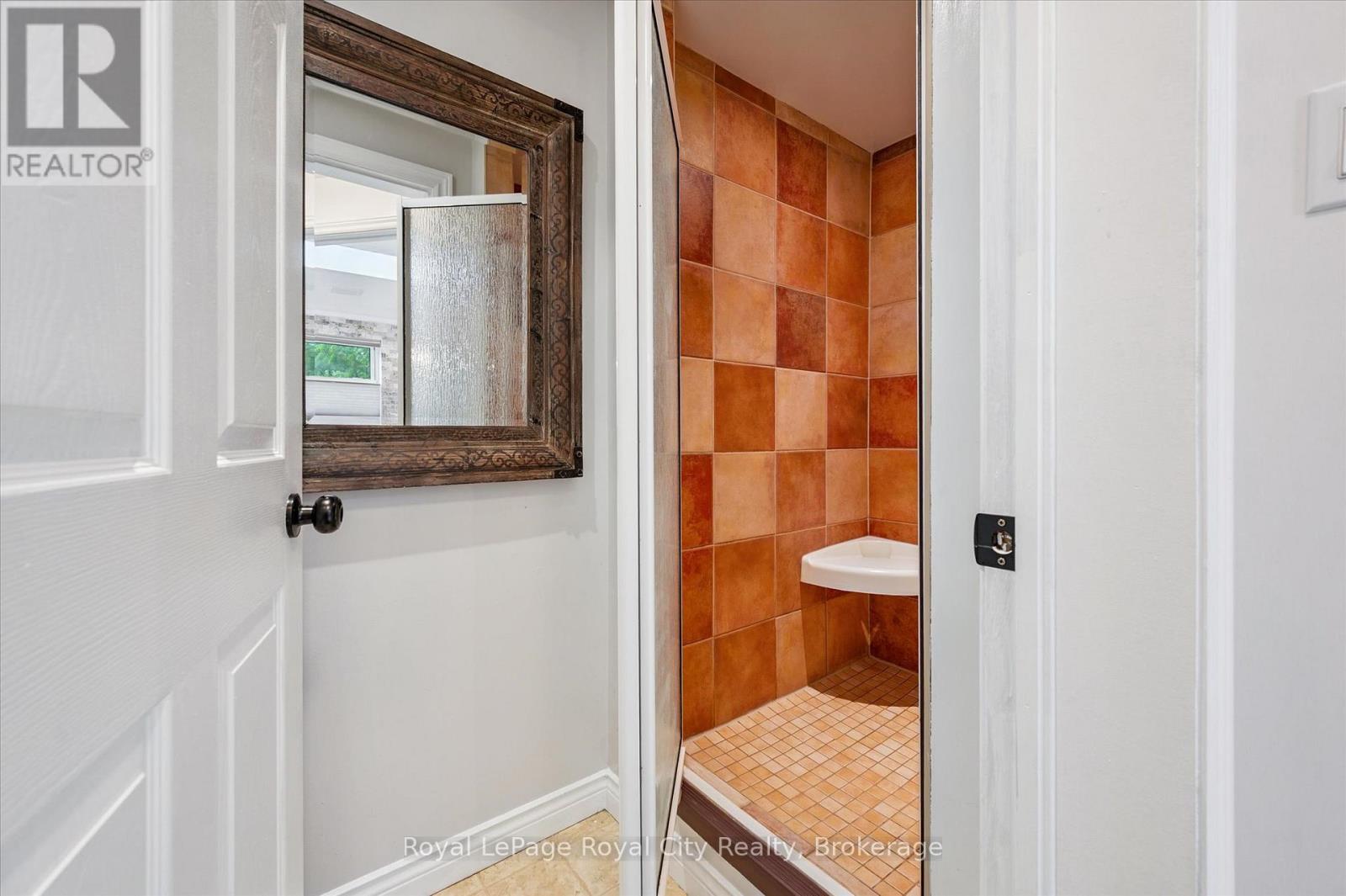 37 Brock Street, Kitchener, Ontario  N2M 1X2 - Photo 27 - X12491630