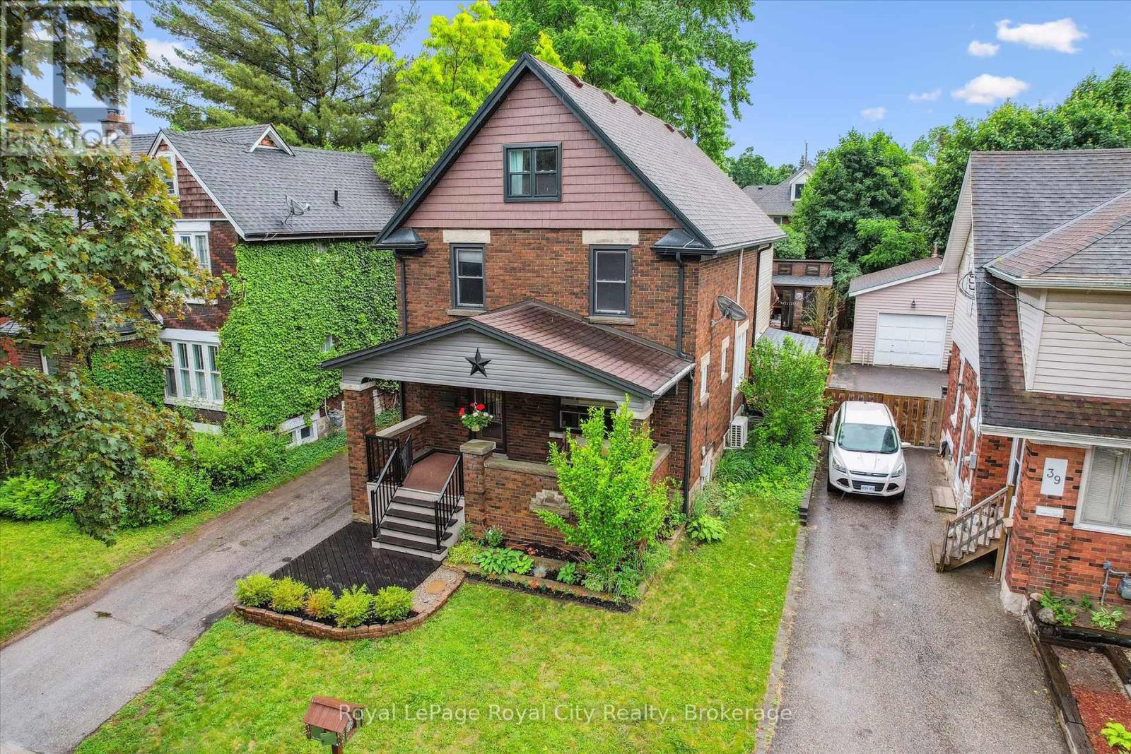 37 Brock Street, Kitchener, Ontario  N2M 1X2 - Photo 3 - X12491630