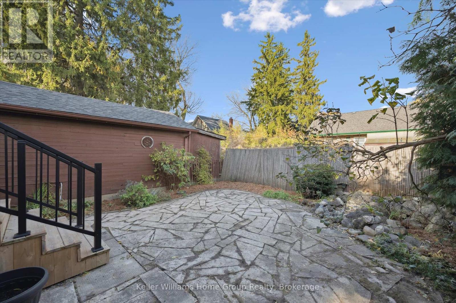 47 Hillcrest Drive, Guelph (St. George's), Ontario  N1E 4W8 - Photo 40 - X12491668