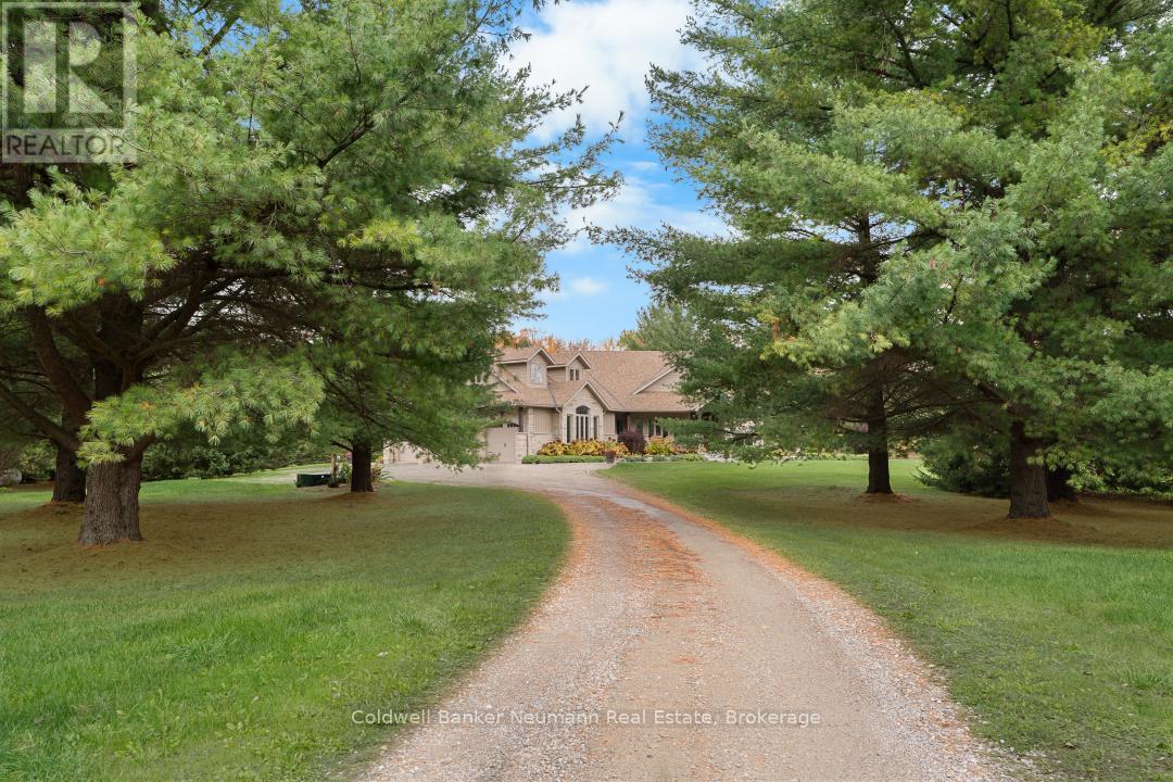 7632 Wellington 34 Road, Puslinch, Ontario  N0B 2J0 - Photo 2 - X12491722