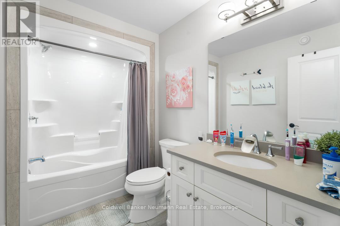 7632 Wellington 34 Road, Puslinch, Ontario  N0B 2J0 - Photo 25 - X12491722