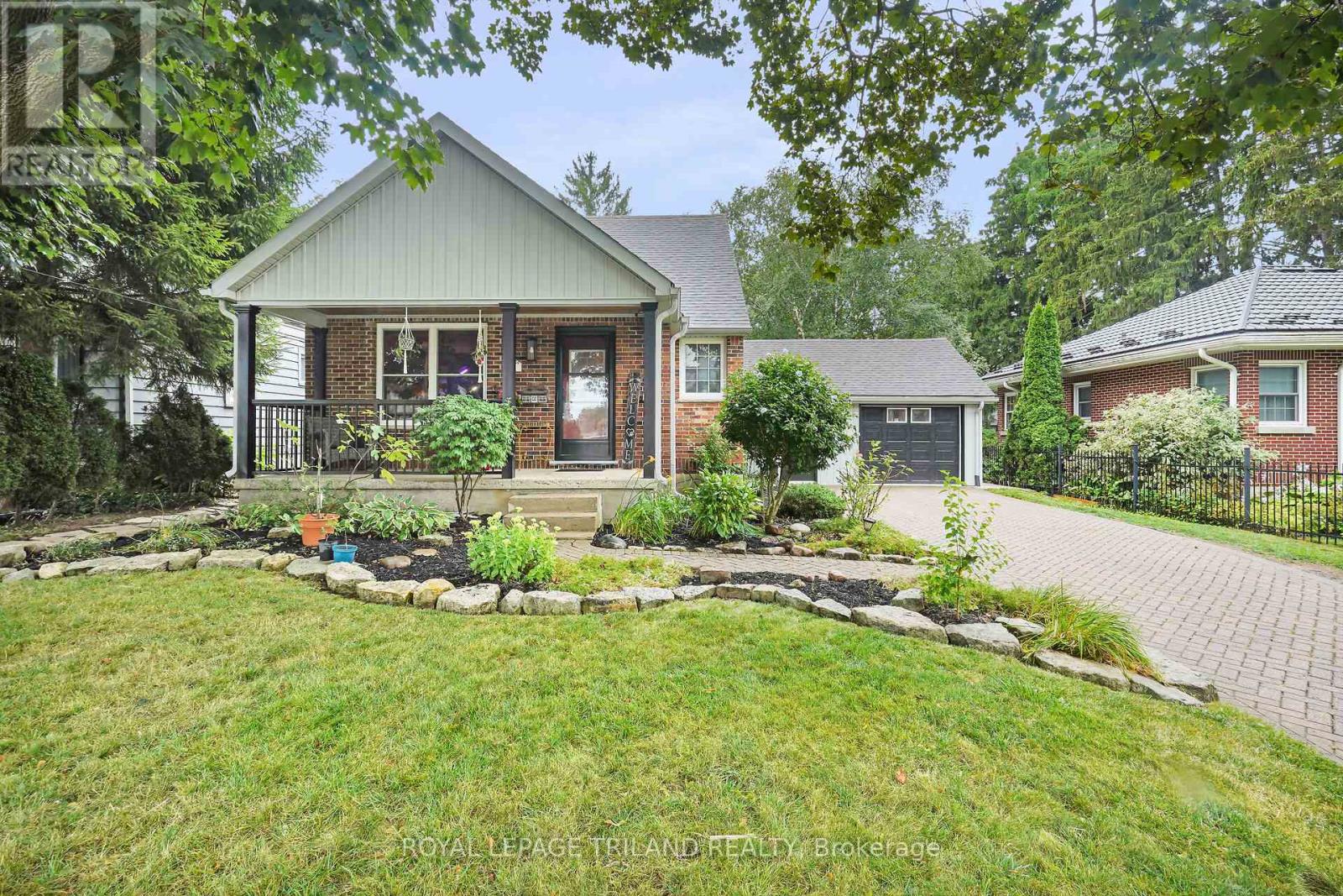 87 Iroquois Avenue, London South (South G), Ontario  N6C 2K7 - Photo 2 - X12491662