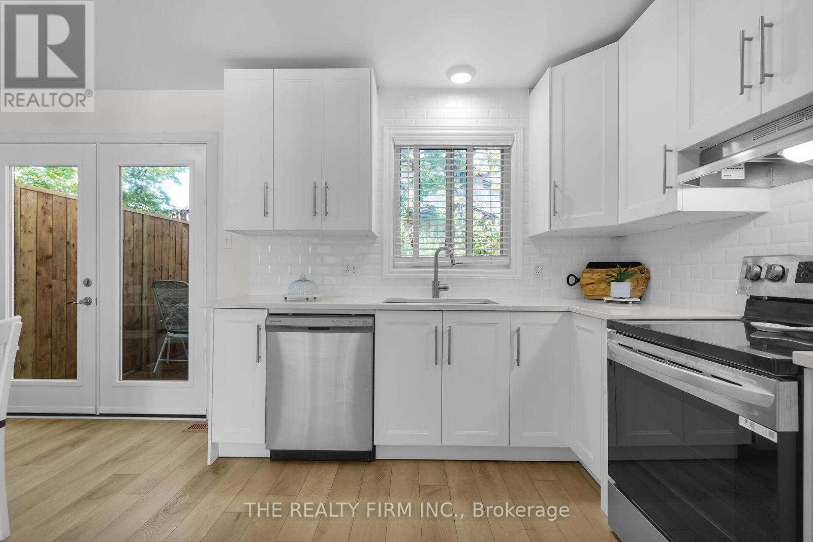 25 - 70 Chapman Court, London North (North I), Ontario  N6G 4Z4 - Photo 14 - X12491820