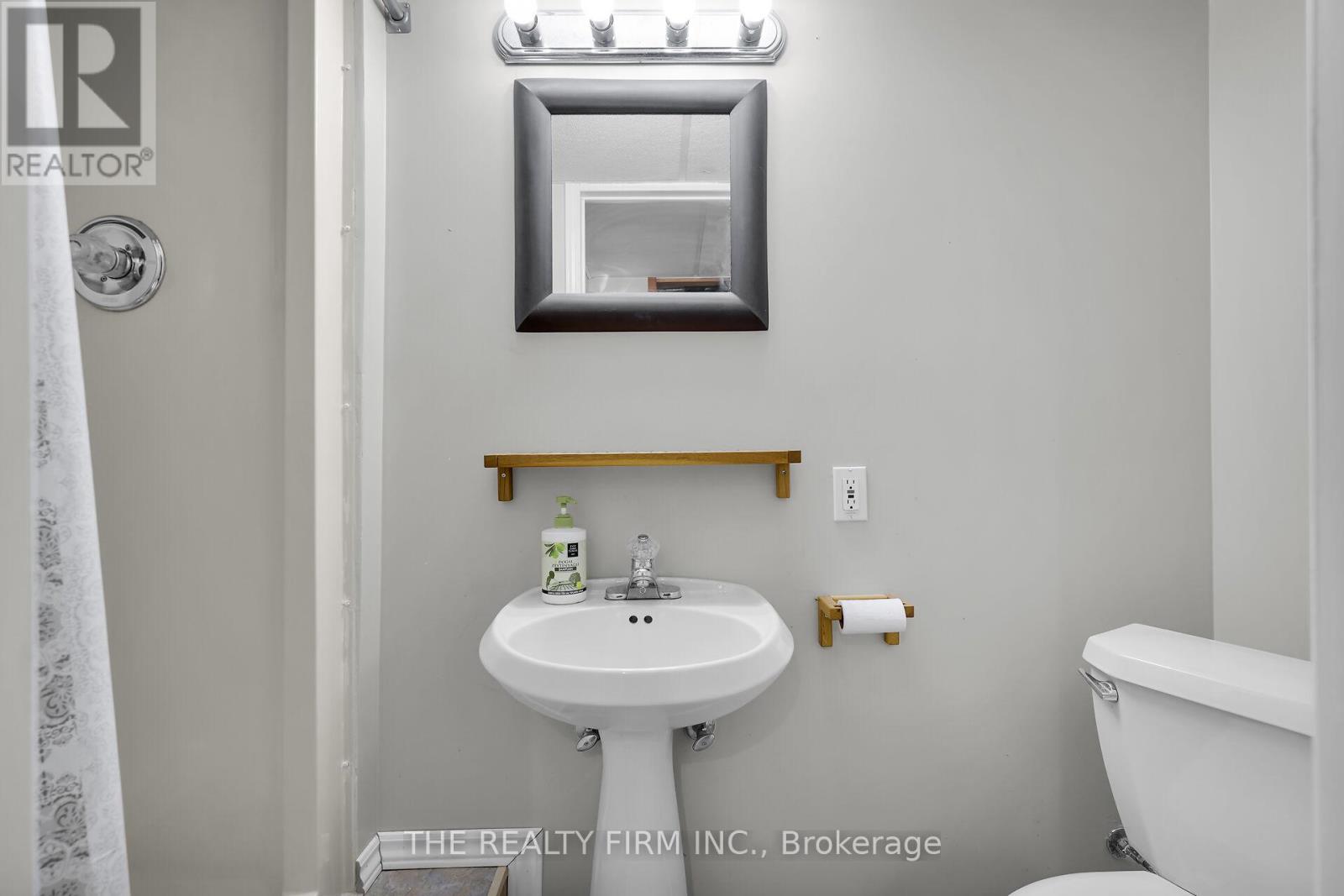 25 - 70 Chapman Court, London North (North I), Ontario  N6G 4Z4 - Photo 33 - X12491820