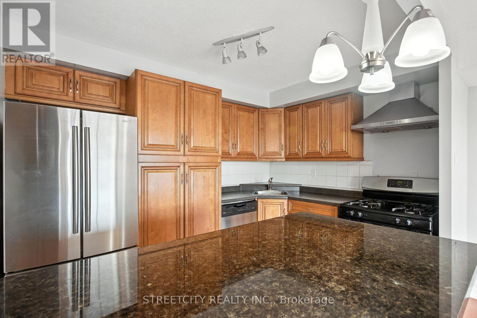 606 - 521 Riverside Road, London North (North P), Ontario  N6H 5E2 - Photo 12 - X12491864