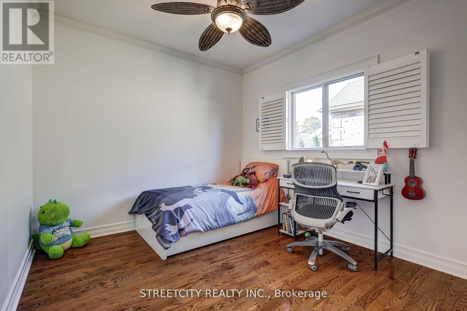 21 Beechwood Circle, St. Thomas, Ontario  N5R 6K4 - Photo 18 - X12491958