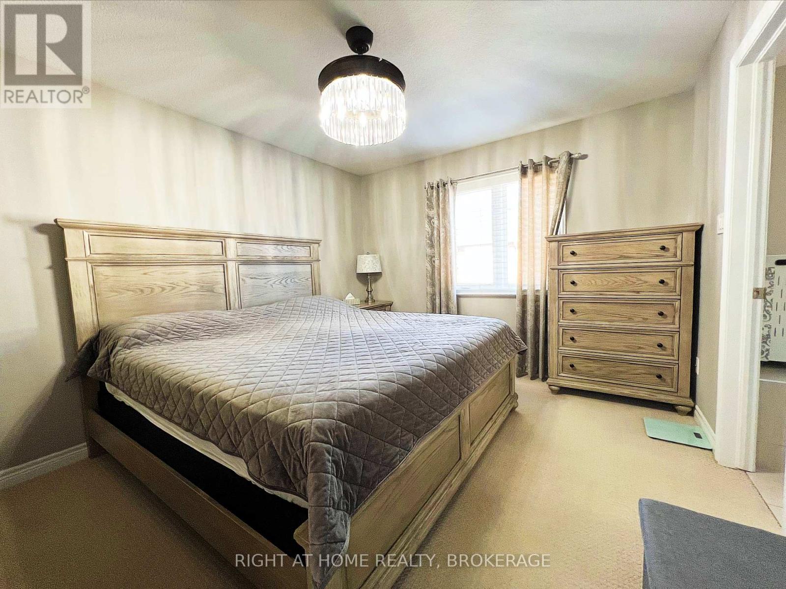 33 - 541 Winston Road, Grimsby, Ontario  L3M 0C5 - Photo 12 - X12402717