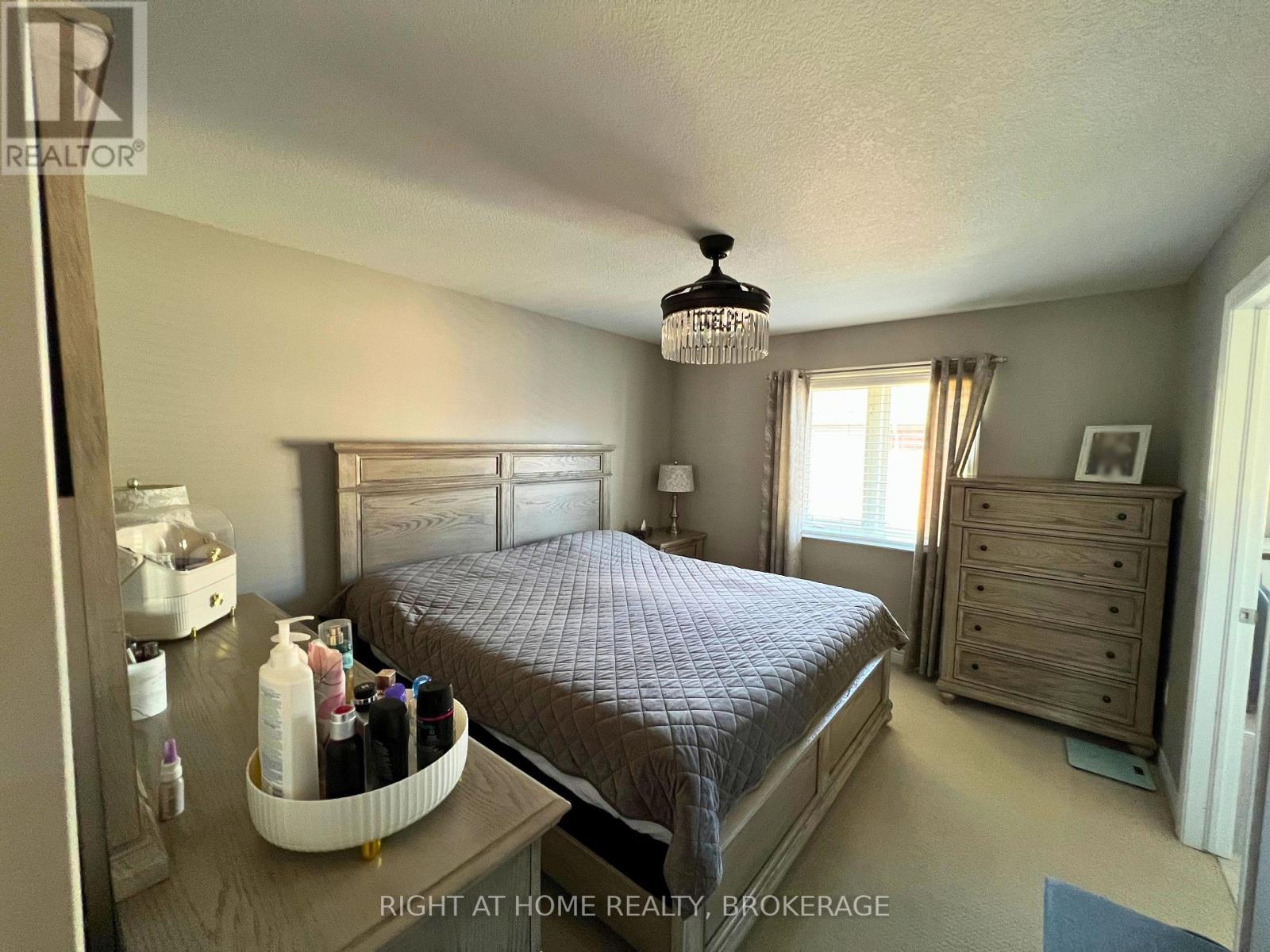 33 - 541 Winston Road, Grimsby, Ontario  L3M 0C5 - Photo 13 - X12402717