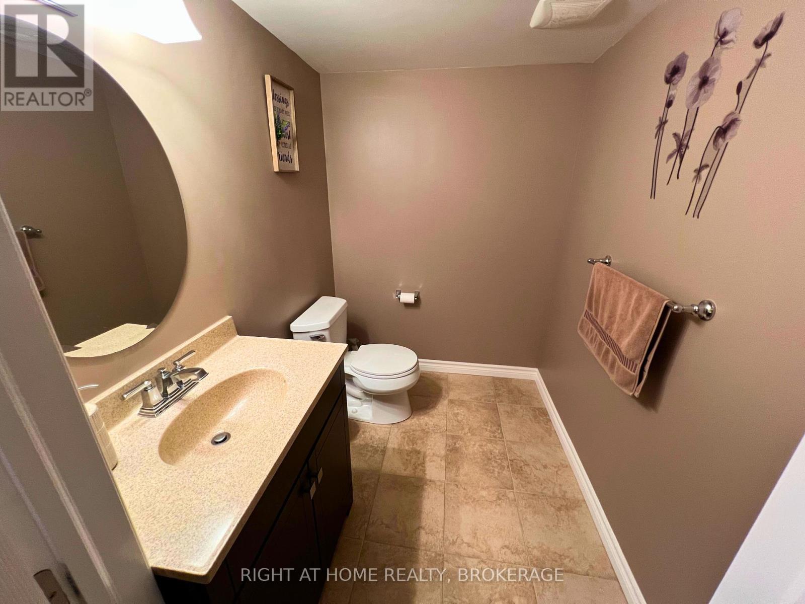 33 - 541 Winston Road, Grimsby, Ontario  L3M 0C5 - Photo 28 - X12402717