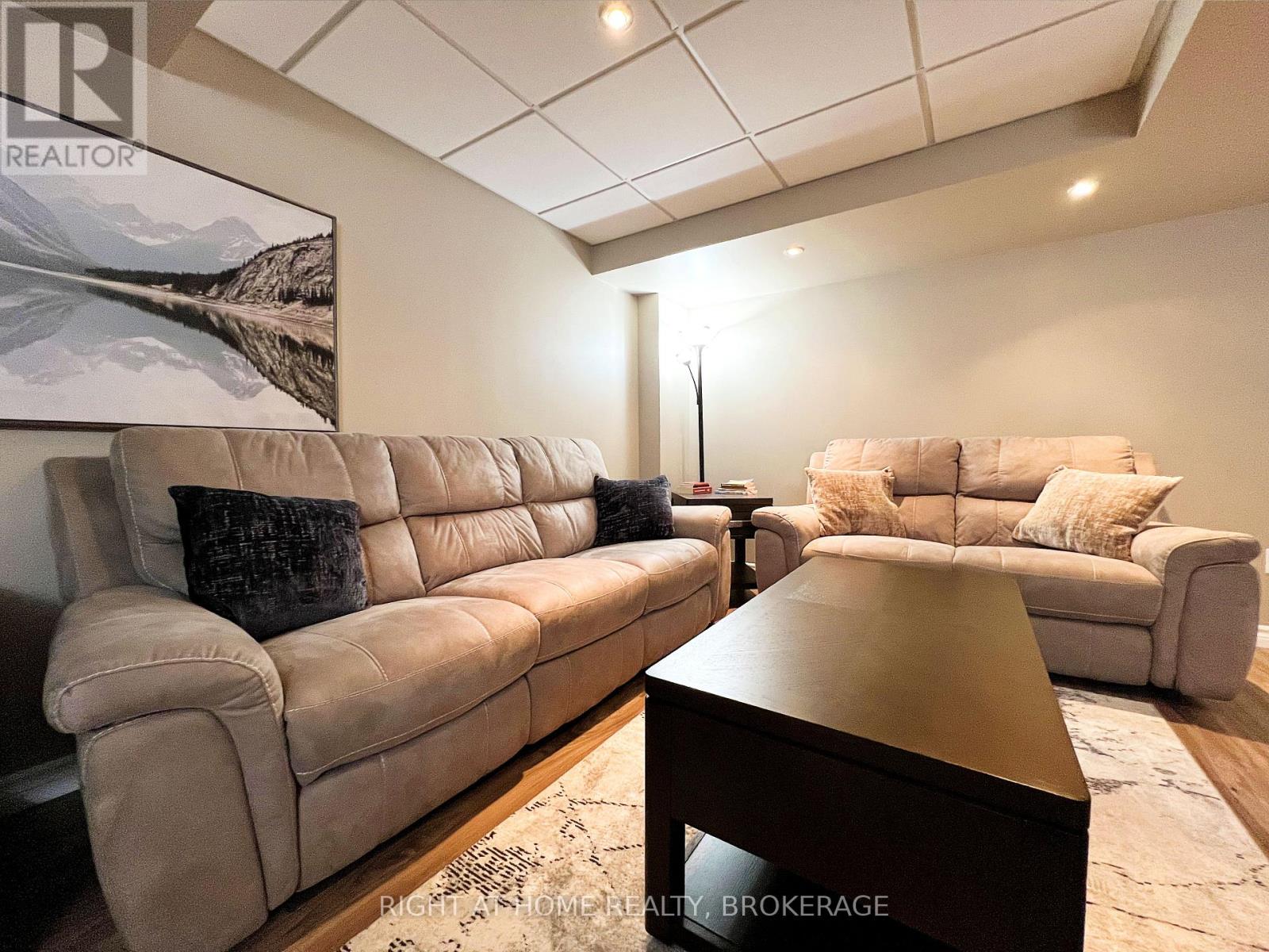 33 - 541 Winston Road, Grimsby, Ontario  L3M 0C5 - Photo 25 - X12402717