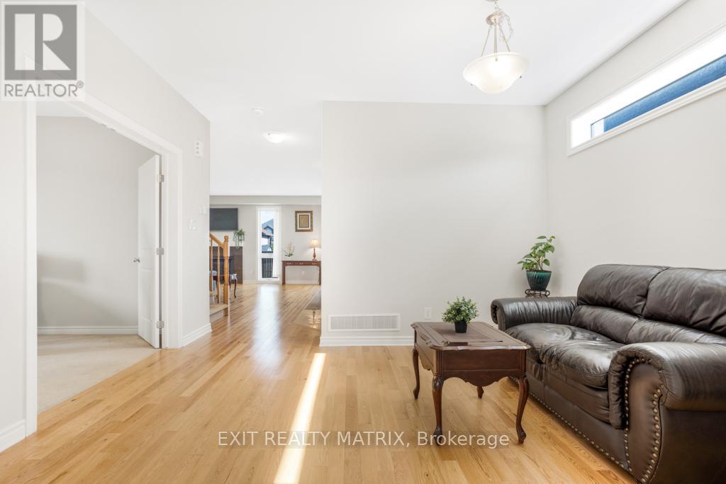 764 Namur Street, Russell, Ontario  K0A 1W0 - Photo 11 - X12491694