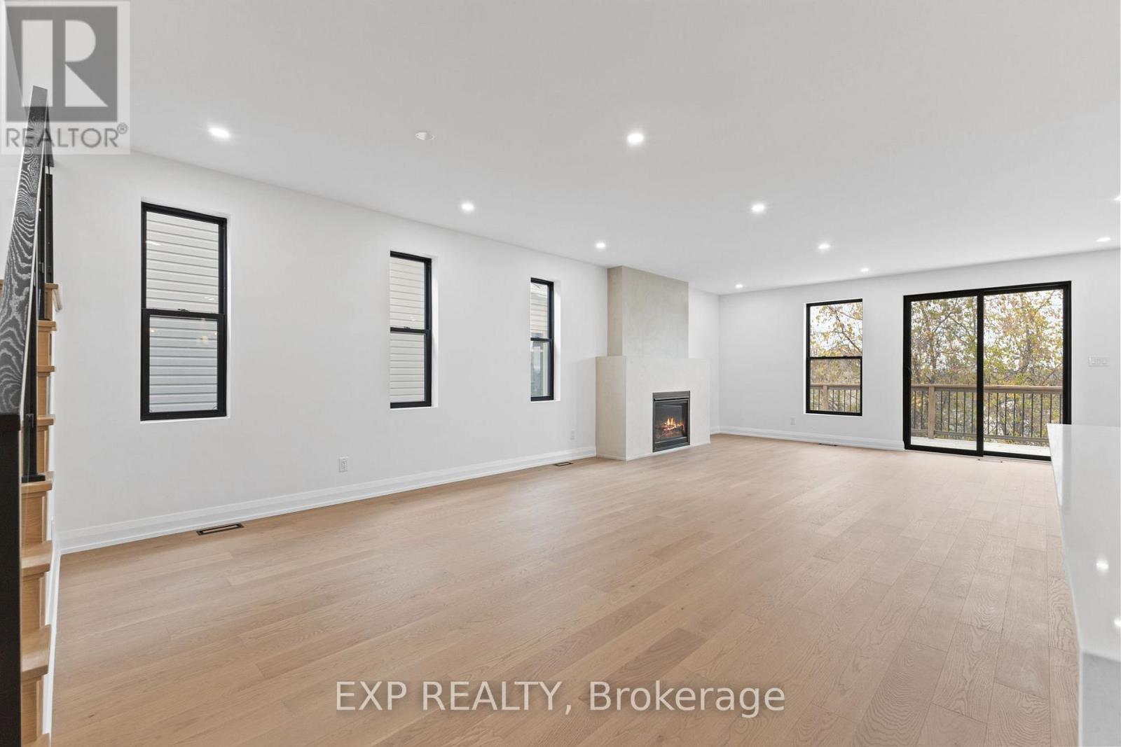 6817 Notre Dame Street, Ottawa, Ontario  K1C 1H4 - Photo 11 - X12491756