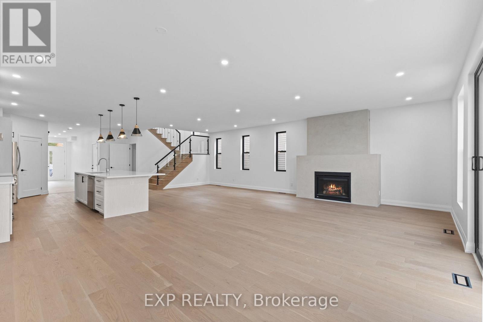 6817 Notre Dame Street, Ottawa, Ontario  K1C 1H4 - Photo 12 - X12491756