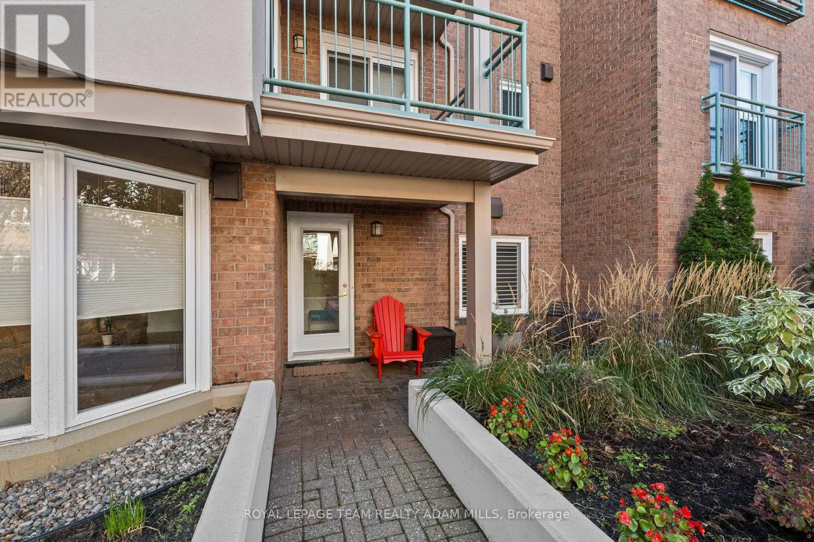 202d - 1 Columbus Avenue, Ottawa, Ontario  K1K 4L1 - Photo 3 - X12491800