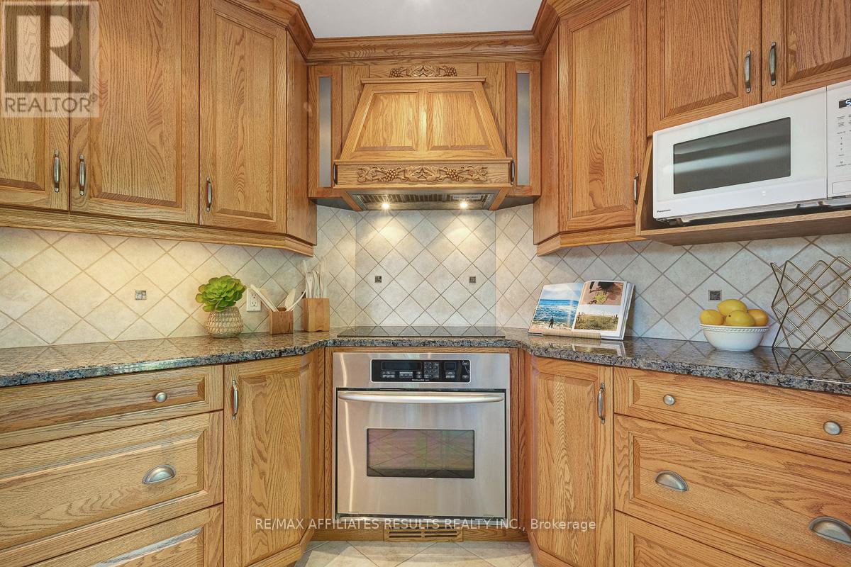 68 Pheasant Run Drive, Ottawa, Ontario  K2J 2R4 - Photo 24 - X12491902