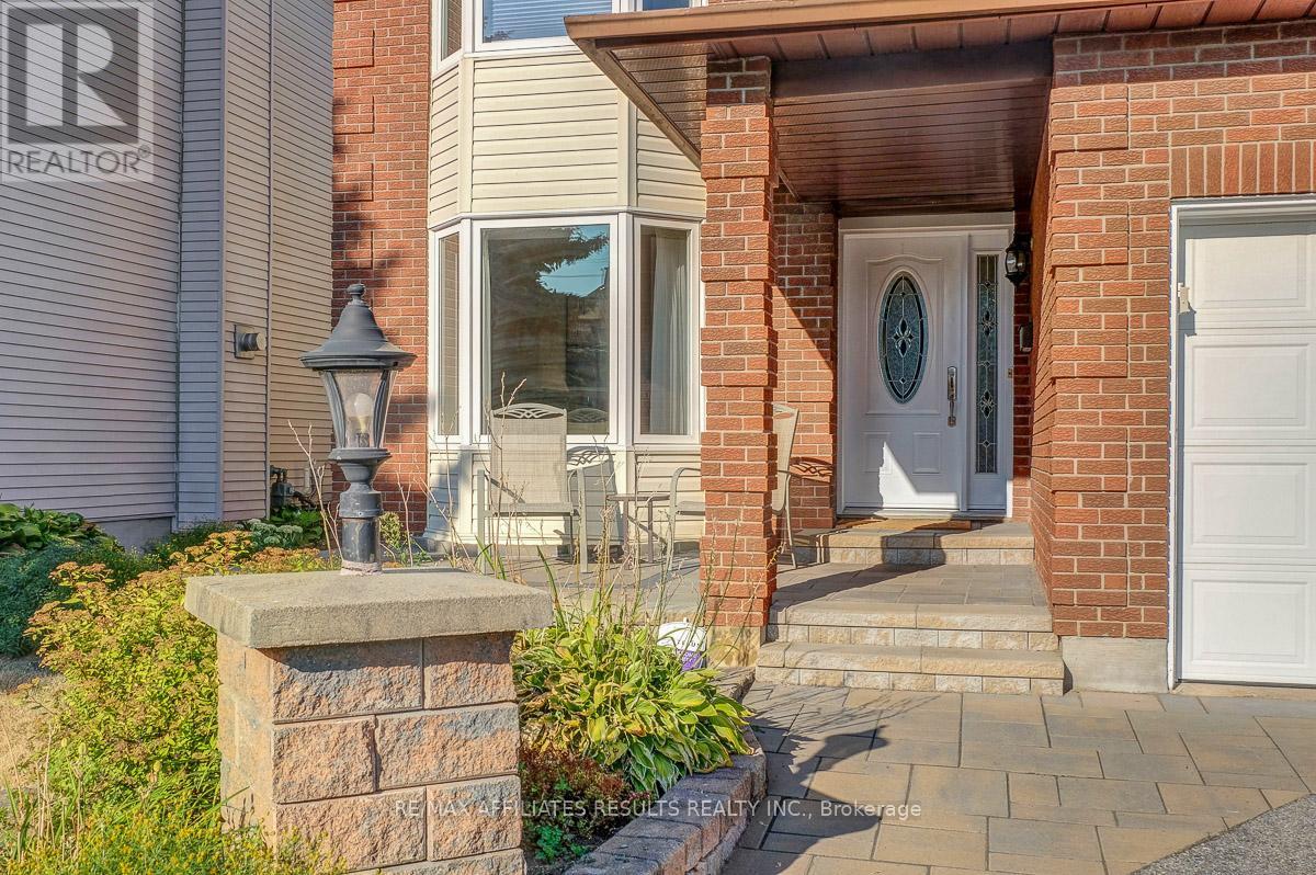 68 Pheasant Run Drive, Ottawa, Ontario  K2J 2R4 - Photo 4 - X12491902