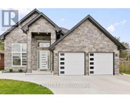 2927 CLEMENCEAU BOULEVARD, Windsor, Ontario