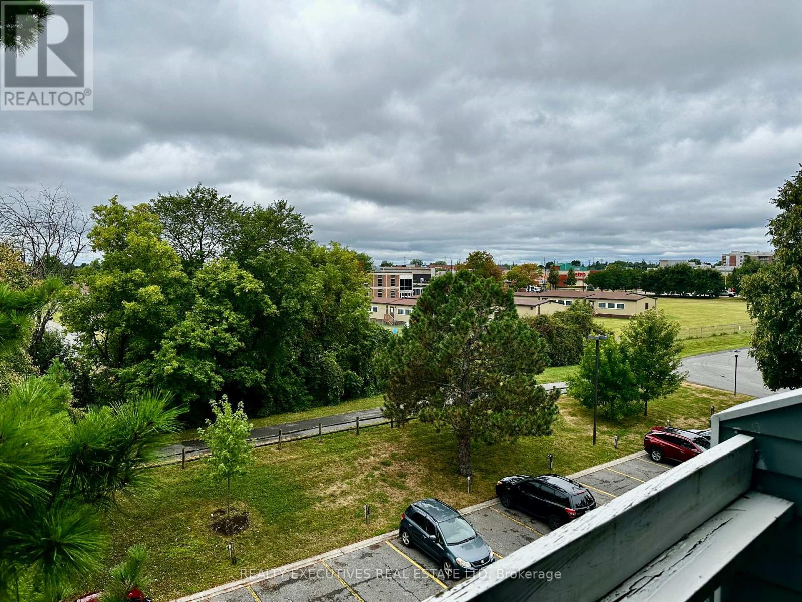 408 - 214 Viewmount Drive, Ottawa, Ontario K2E 7X3 - Photo 15 - X12372517