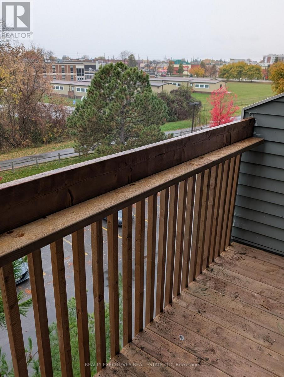 408 - 214 Viewmount Drive, Ottawa, Ontario K2E 7X3 - Photo 21 - X12372517