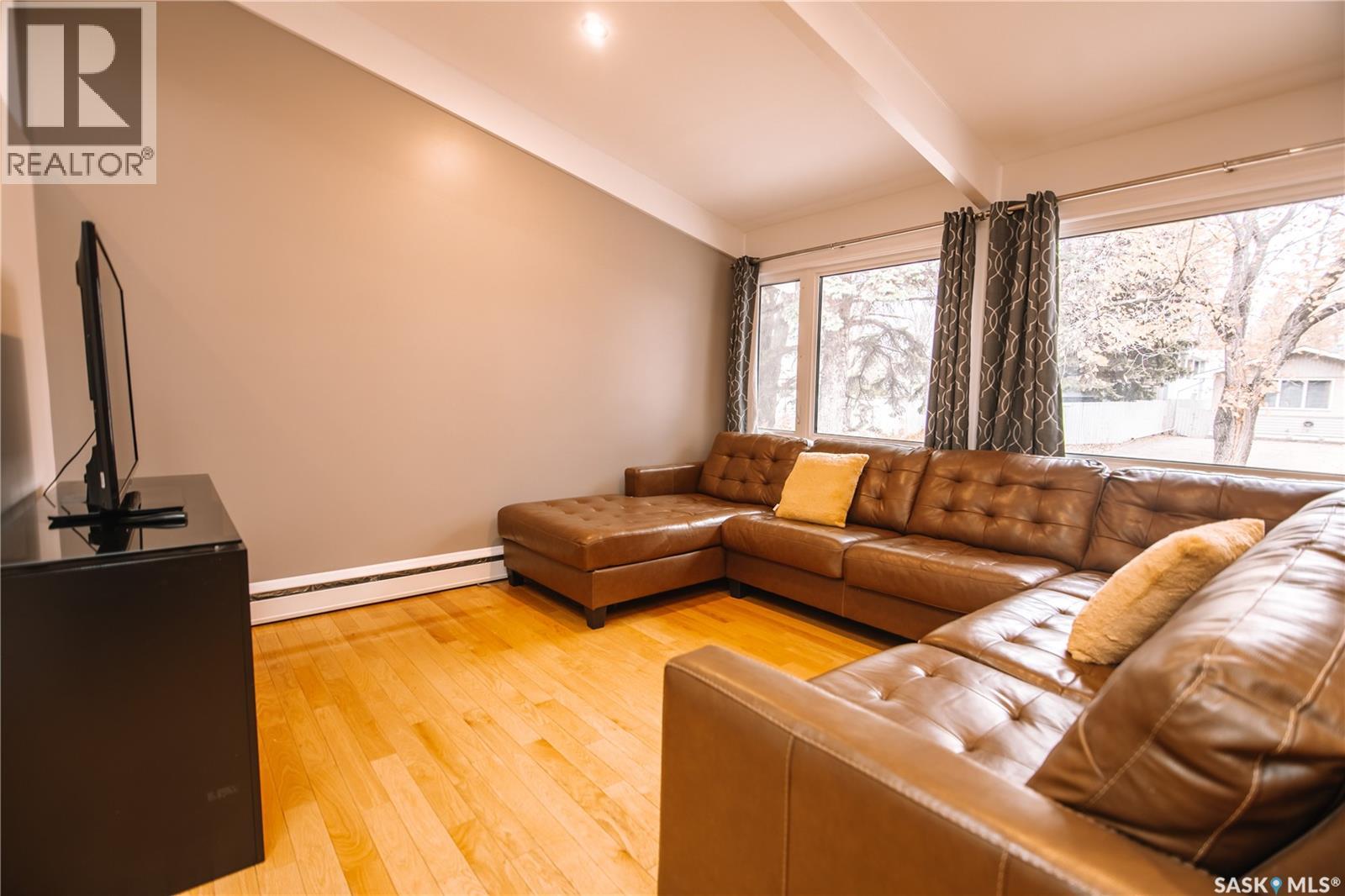 3319 29th Avenue, Regina, Saskatchewan  S4S 2P1 - Photo 9 - SK021951