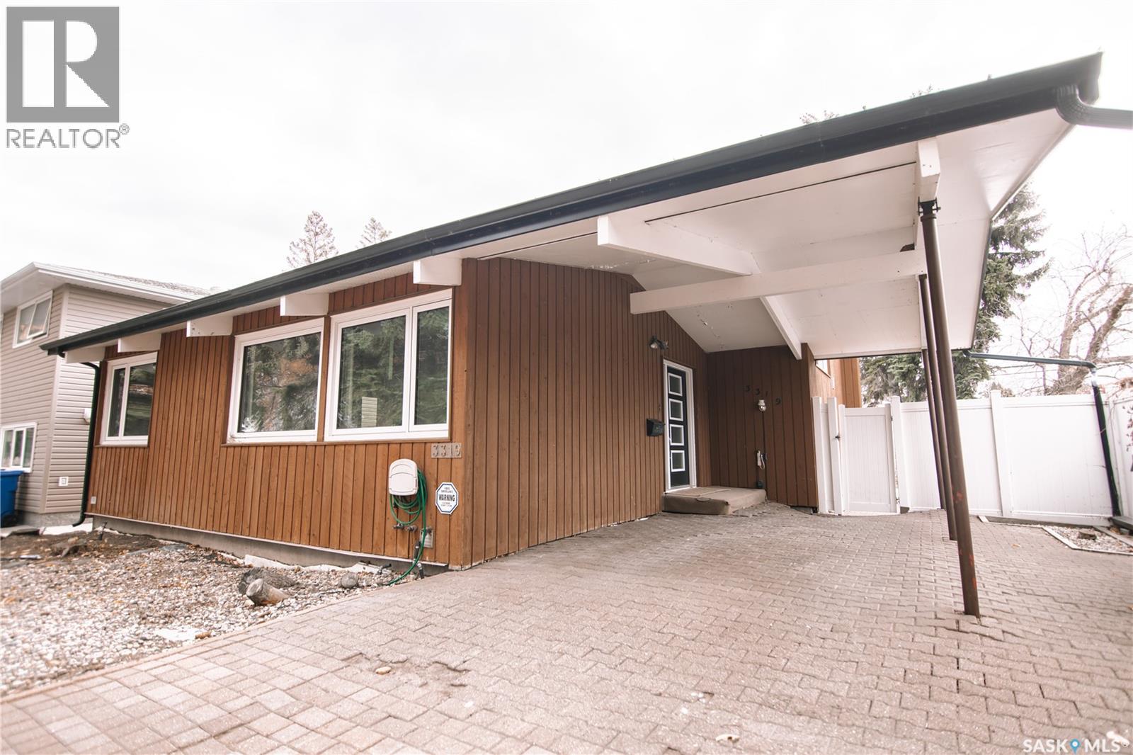 3319 29th Avenue, Regina, Saskatchewan  S4S 2P1 - Photo 3 - SK021951