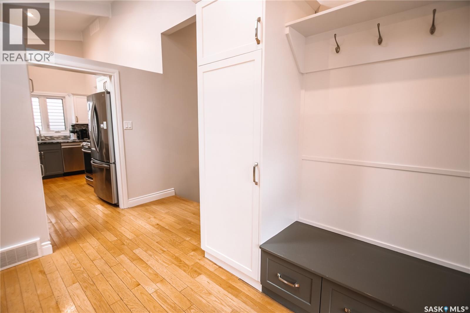 3319 29th Avenue, Regina, Saskatchewan  S4S 2P1 - Photo 6 - SK021951