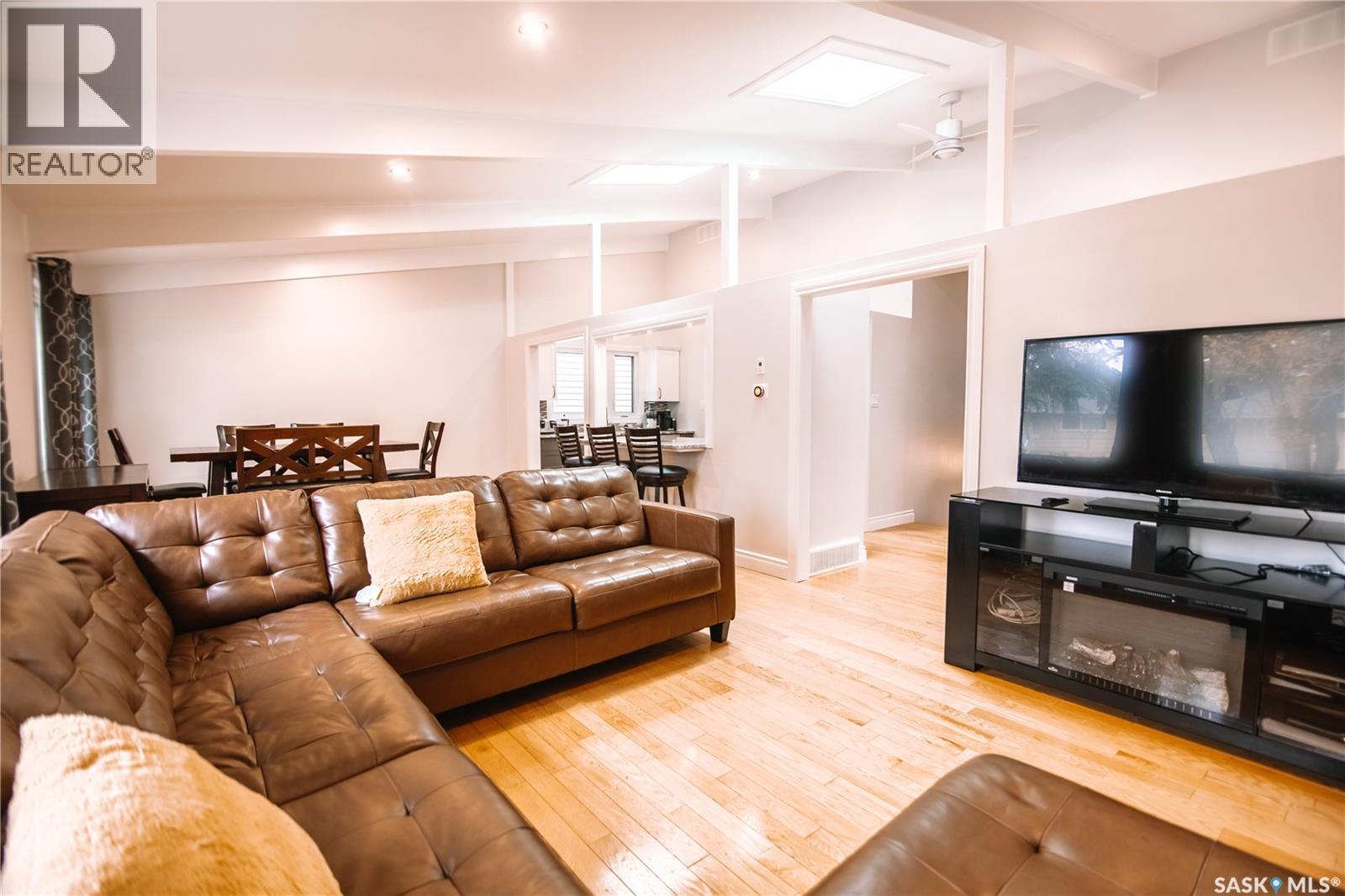 3319 29th Avenue, Regina, Saskatchewan  S4S 2P1 - Photo 11 - SK021951