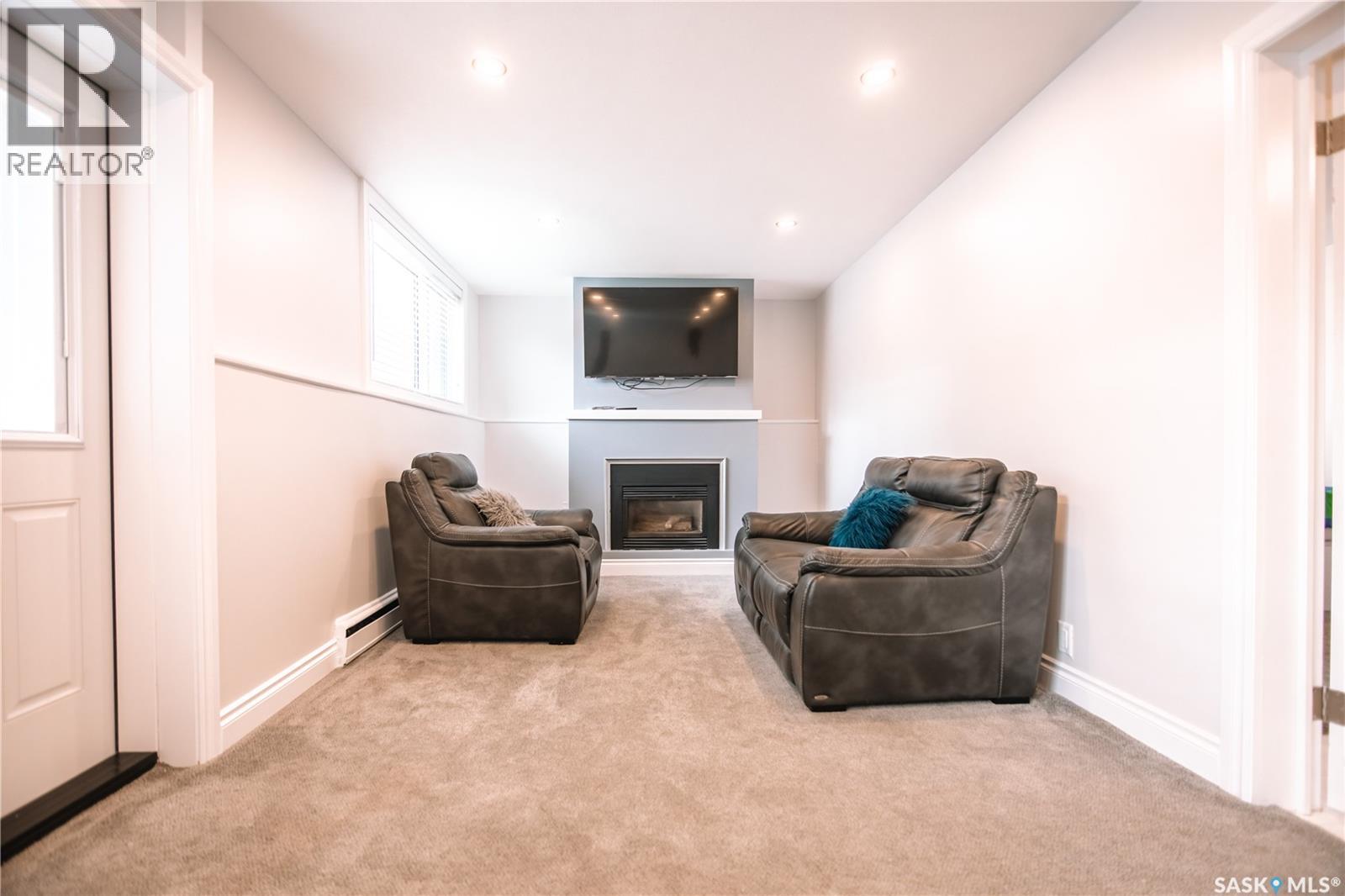 3319 29th Avenue, Regina, Saskatchewan  S4S 2P1 - Photo 36 - SK021951