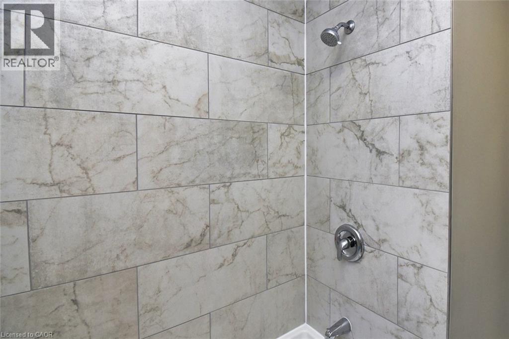 98 Duke Street Unit# 2nd, Hamilton, Ontario  L8P 1X5 - Photo 21 - 40784258