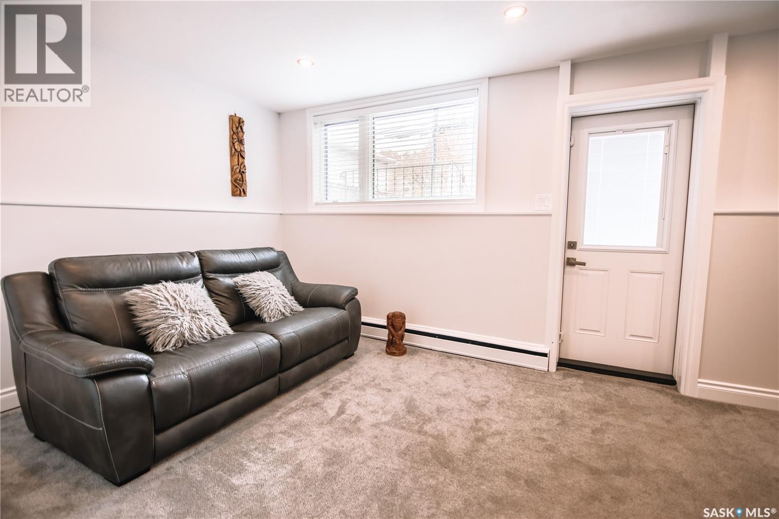 3319 29th Avenue, Regina, Saskatchewan  S4S 2P1 - Photo 34 - SK021951