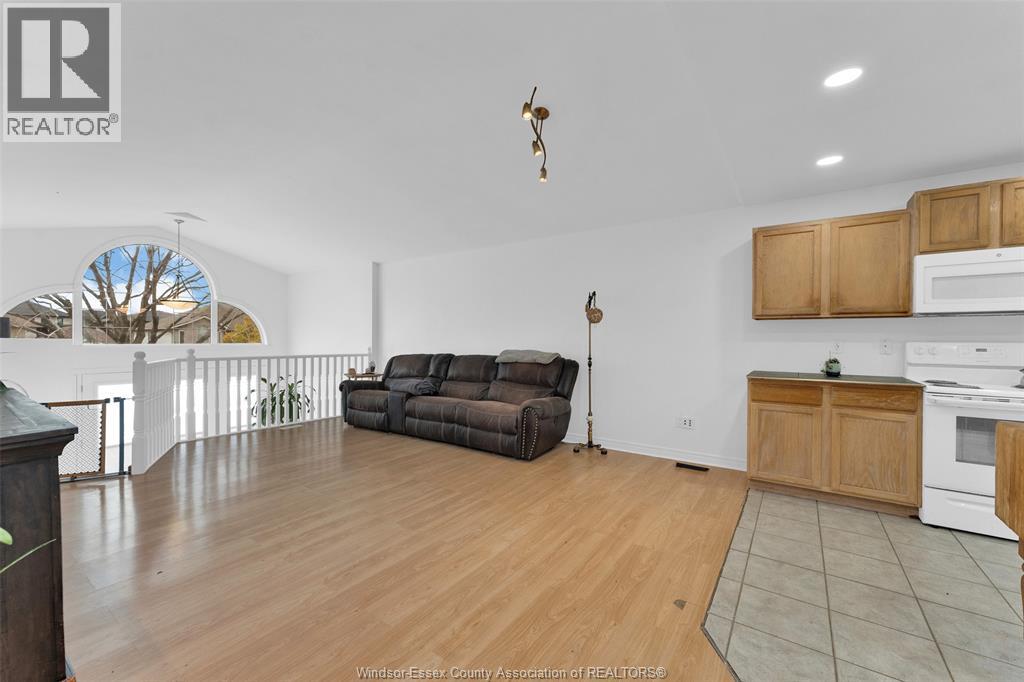 3656 Maguire, Windsor, Ontario  N9E 4V5 - Photo 10 - 25027535