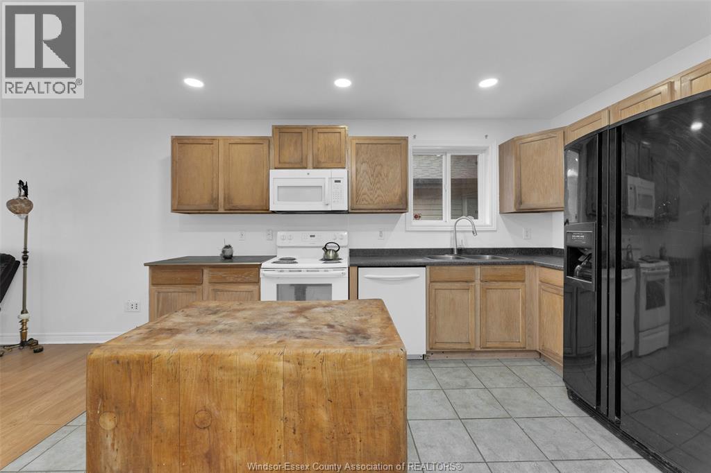 3656 Maguire, Windsor, Ontario  N9E 4V5 - Photo 14 - 25027535