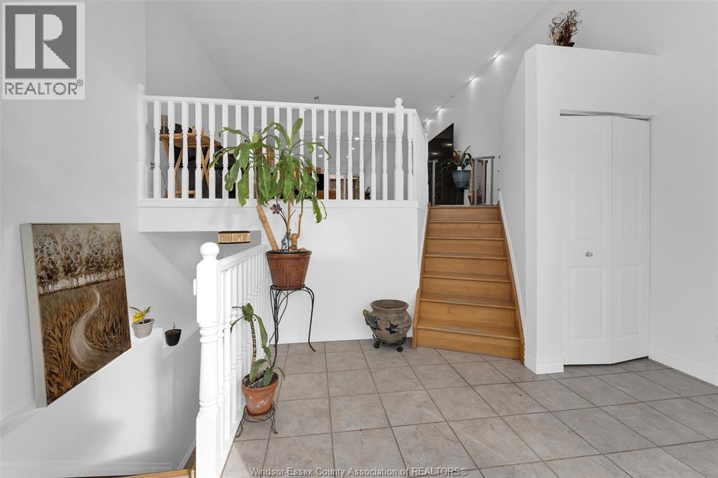 3656 Maguire, Windsor, Ontario  N9E 4V5 - Photo 4 - 25027535