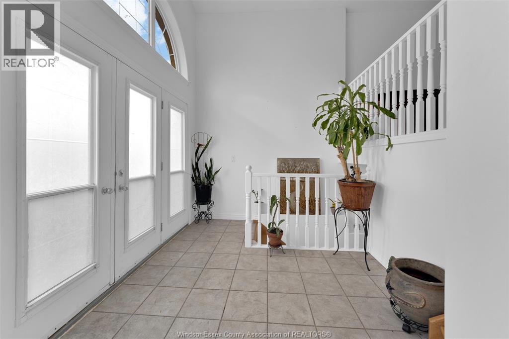 3656 Maguire, Windsor, Ontario  N9E 4V5 - Photo 5 - 25027535