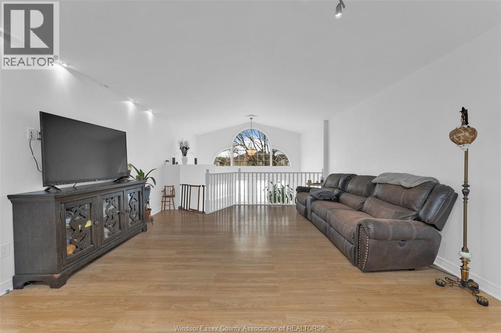 3656 Maguire, Windsor, Ontario  N9E 4V5 - Photo 7 - 25027535
