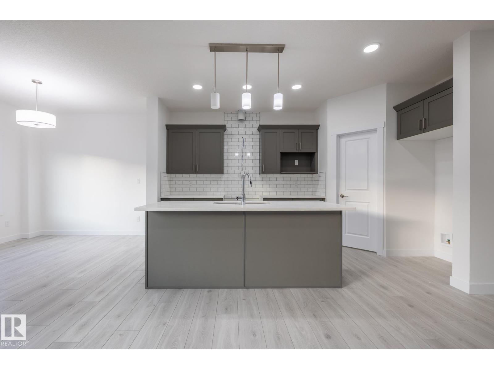 316 27 St Sw, Edmonton, Alberta  T6X 3H9 - Photo 5 - E4450198