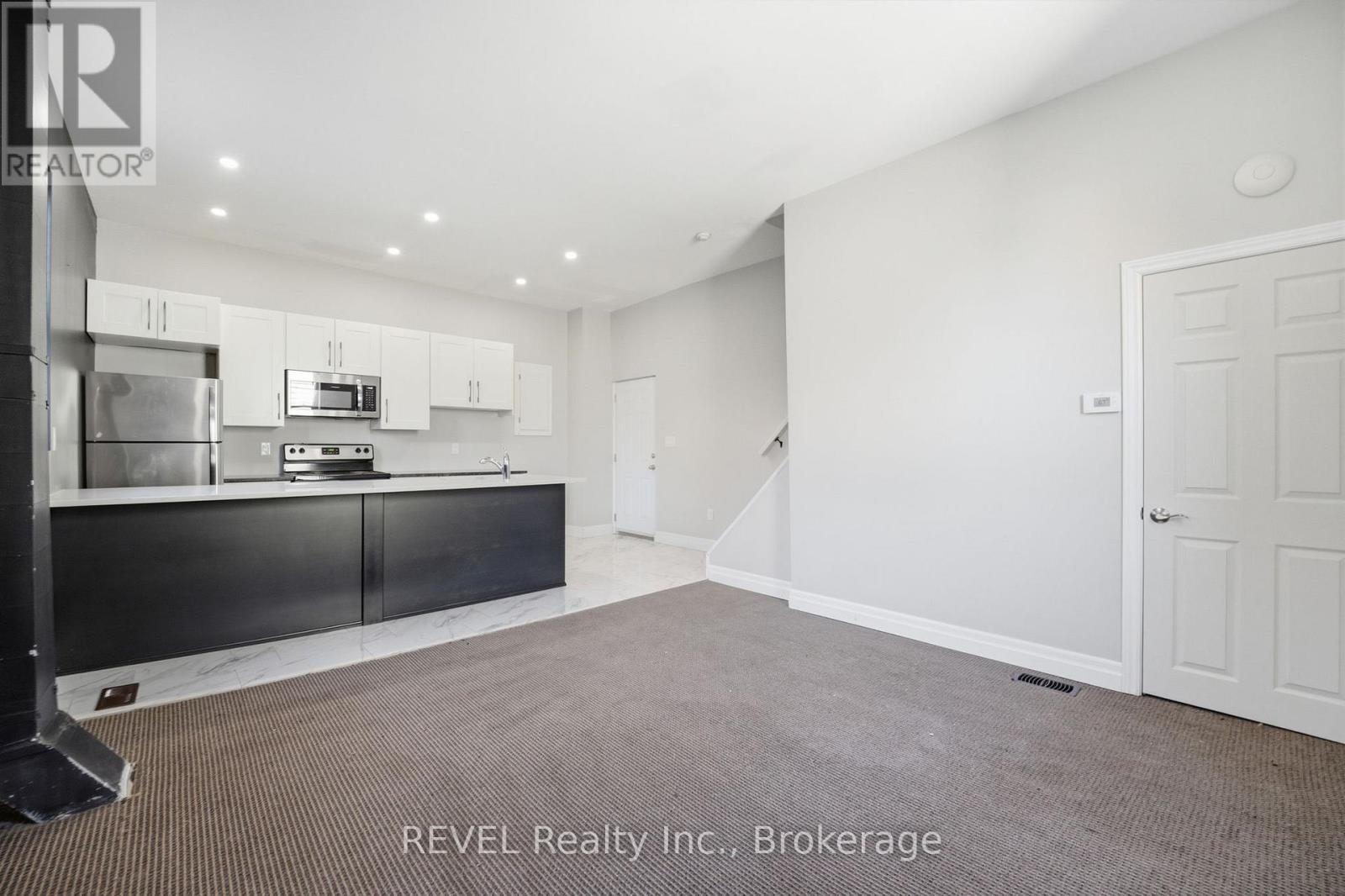 7 - 18 Clairmont Street, Thorold, Ontario  L2V 1R1 - Photo 9 - X12491766