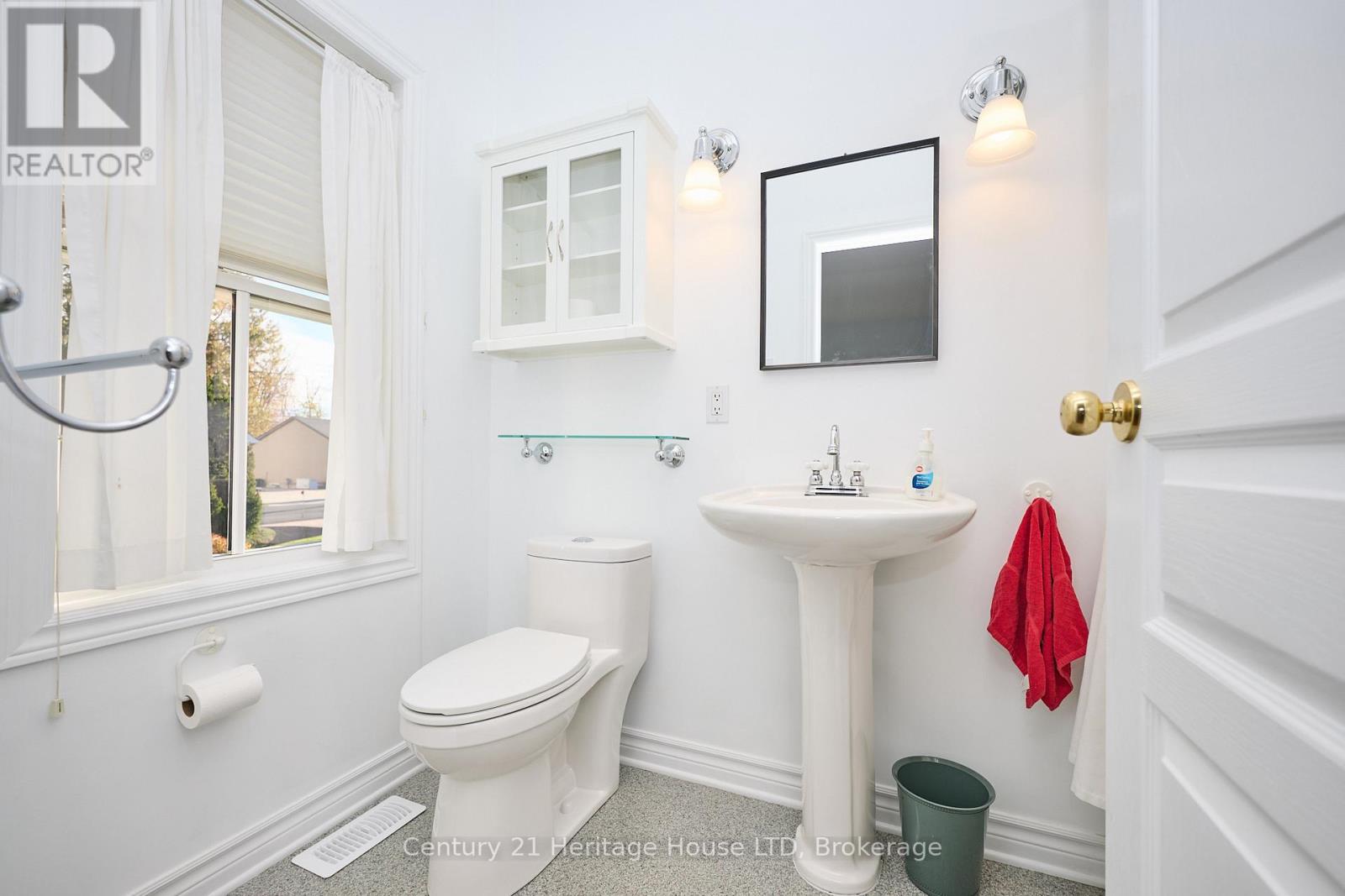 72 Adelaide Street, Fort Erie, Ontario  L2A 5K5 - Photo 16 - X12491852