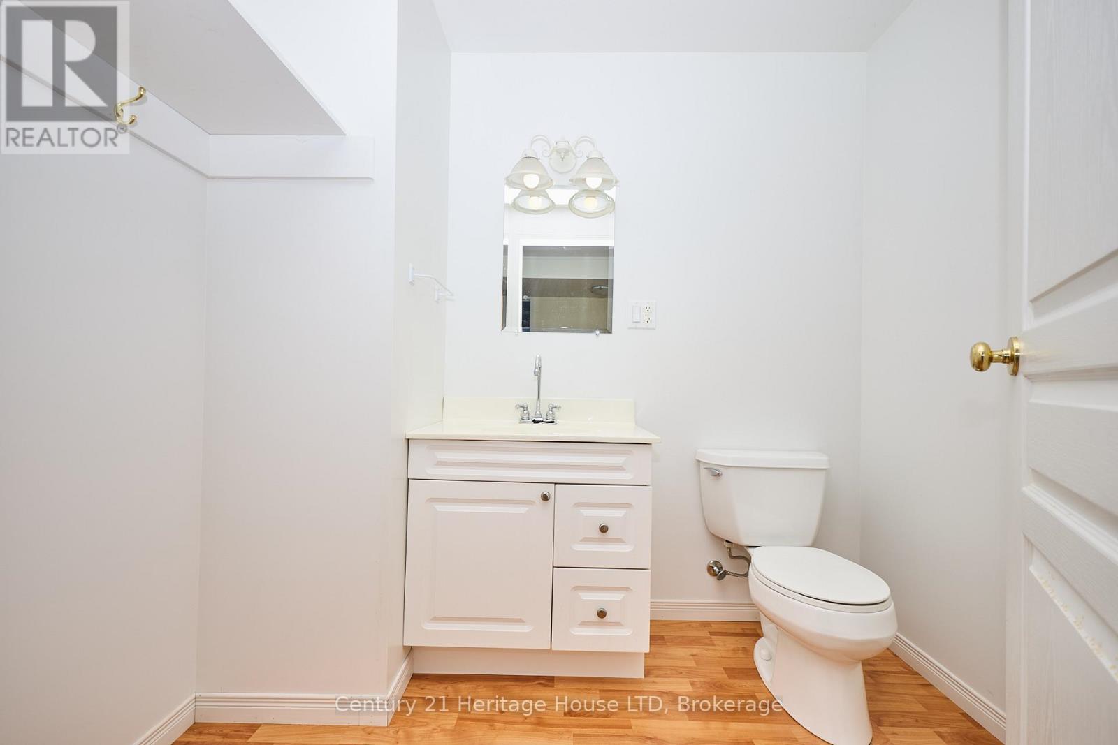 72 Adelaide Street, Fort Erie, Ontario  L2A 5K5 - Photo 22 - X12491852