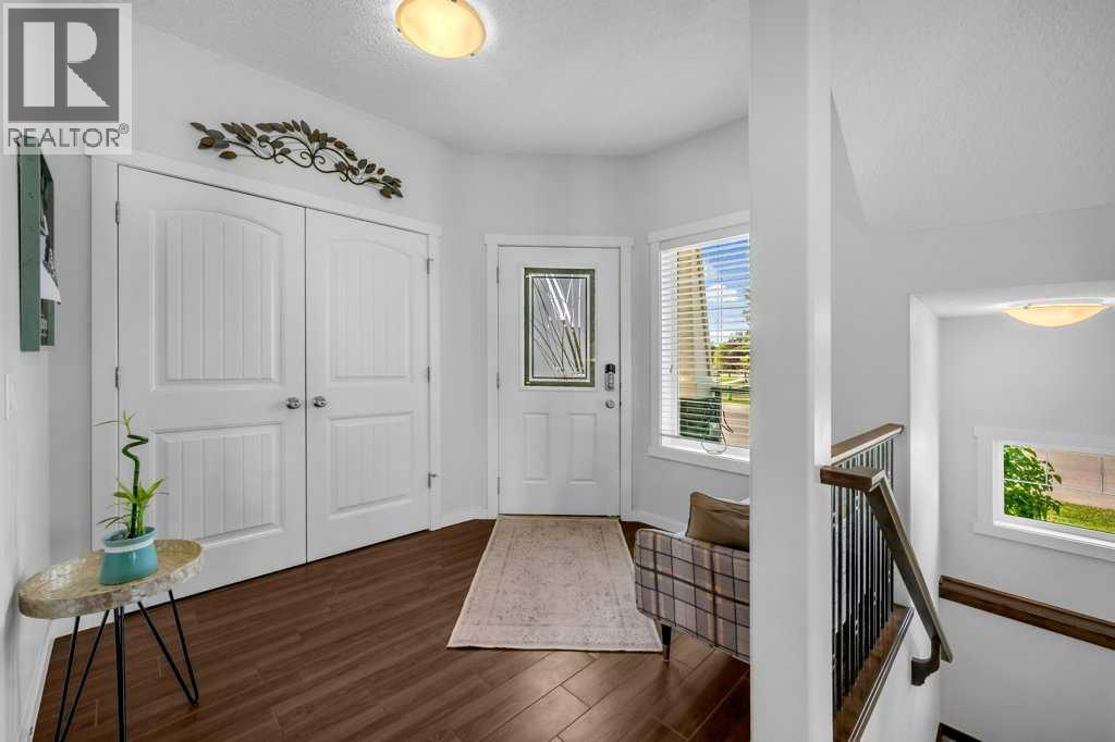 1186 Kings Heights Way Se, Airdrie, Alberta  T4A 0S4 - Photo 5 - A2253628