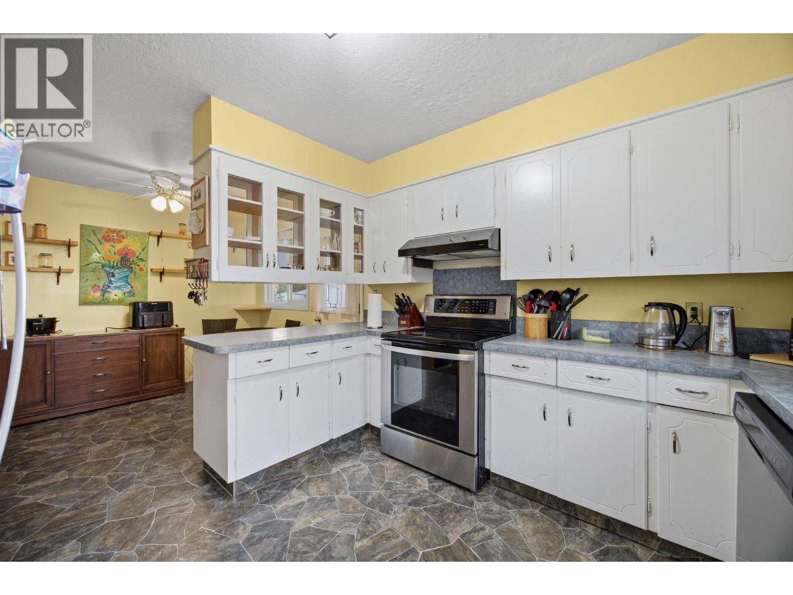 647 Downie Road, Vernon, British Columbia  V1B 3A9 - Photo 10 - 10366973