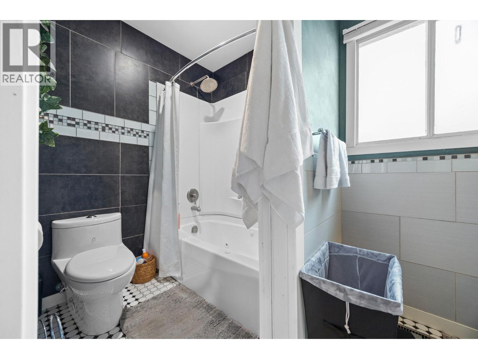 647 Downie Road, Vernon, British Columbia  V1B 3A9 - Photo 19 - 10366973