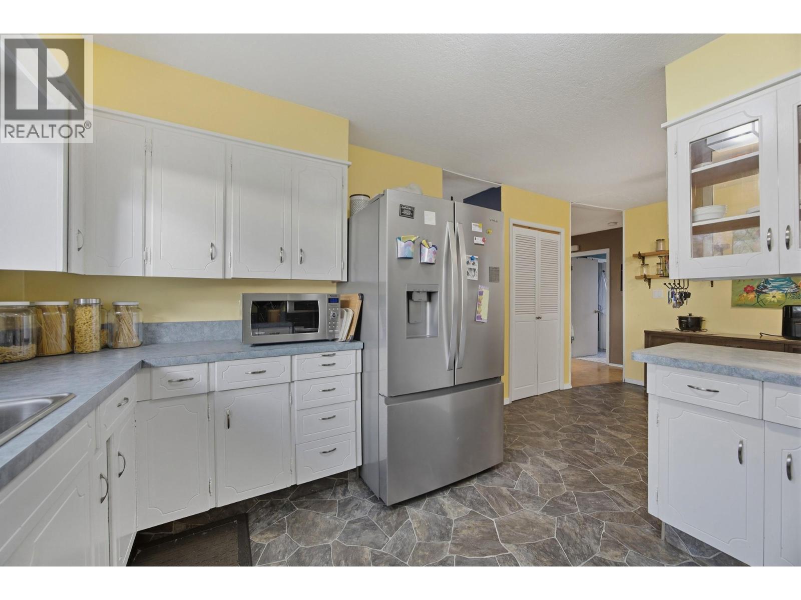 647 Downie Road, Vernon, British Columbia  V1B 3A9 - Photo 9 - 10366973