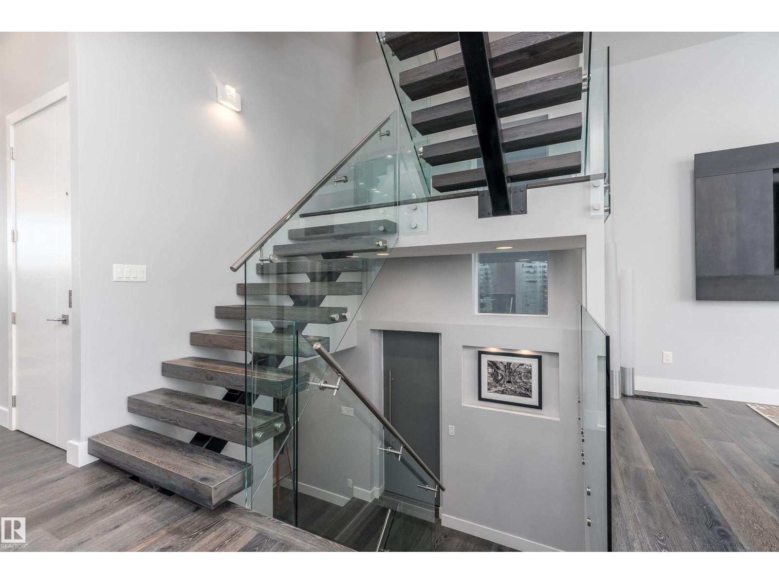 9509 99b St Nw, Edmonton, Alberta  T6E 3X1 - Photo 9 - E4464035