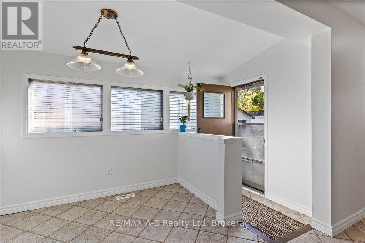 Photo 16 of 29 for 853 Queens Avenue