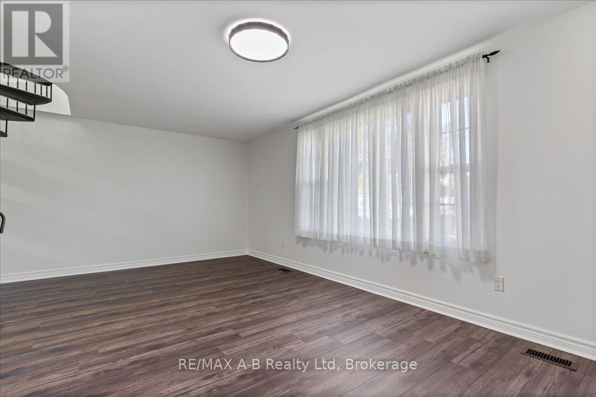 Photo 8 of 29 for 853 Queens Avenue