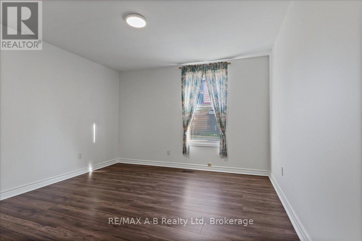 853 Queens Avenue, London East, Ontario  N5W 3H7 - Photo 11 - X12491868