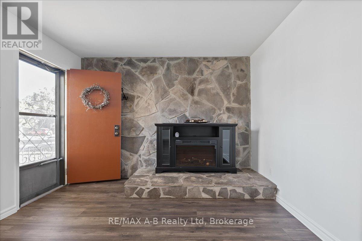 853 Queens Avenue, London East, Ontario  N5W 3H7 - Photo 6 - X12491868