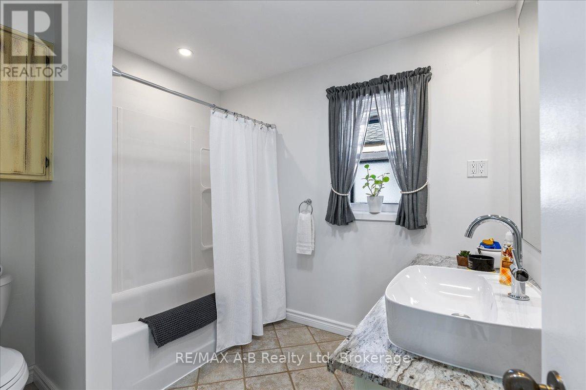 853 Queens Avenue, London East, Ontario  N5W 3H7 - Photo 17 - X12491868